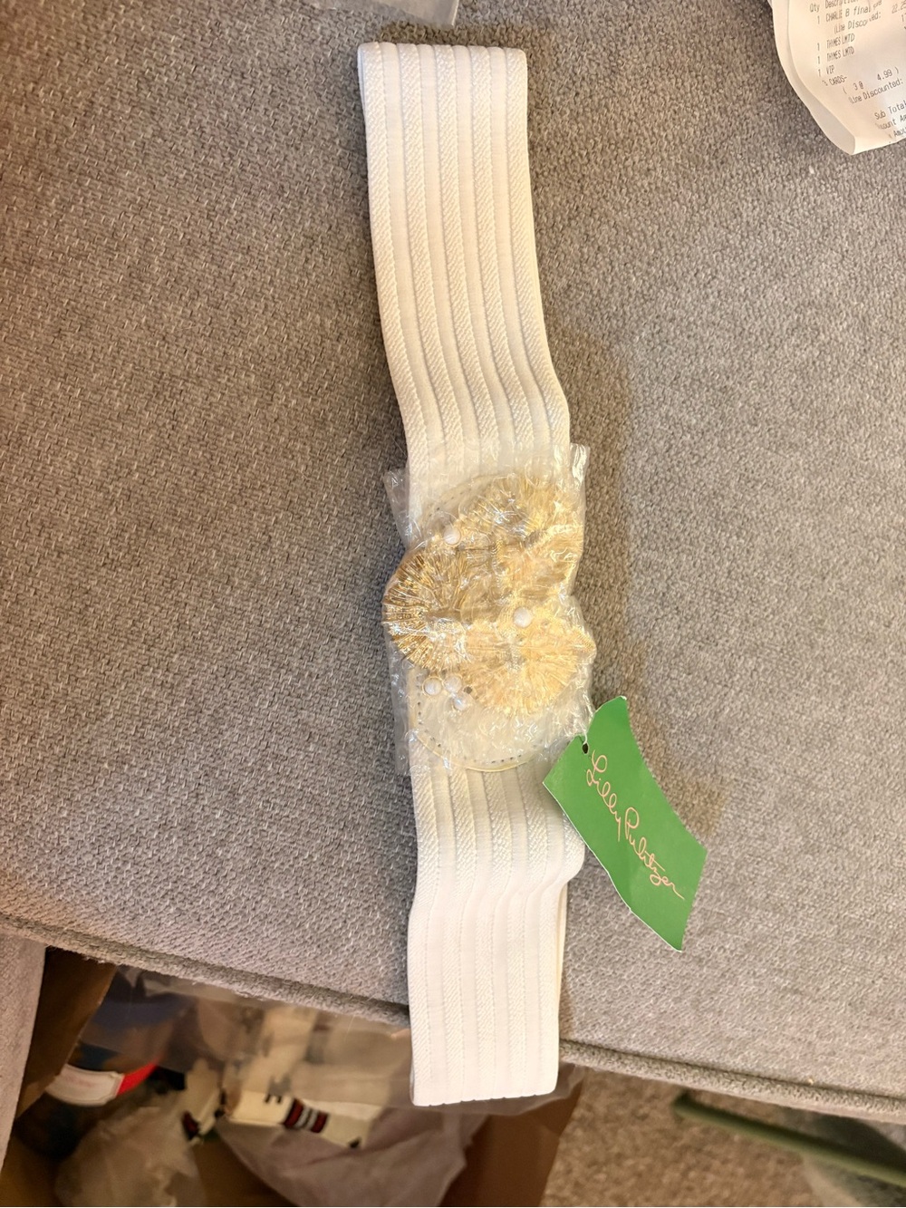 Lilly Pulitzer White Elastic Belt with Gold Floral Buckle